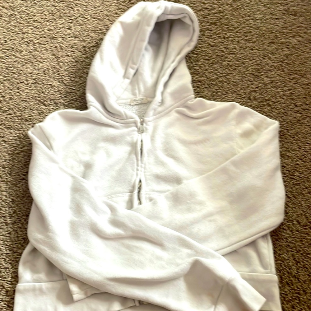 White pacsun cropped sweatshirt